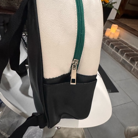 Stranger Things Back-back - Picture 3 of 4